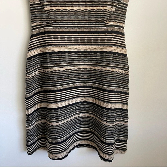 Twenty brand striped sleeveless high neck dress size XS - Picture 4 of 7